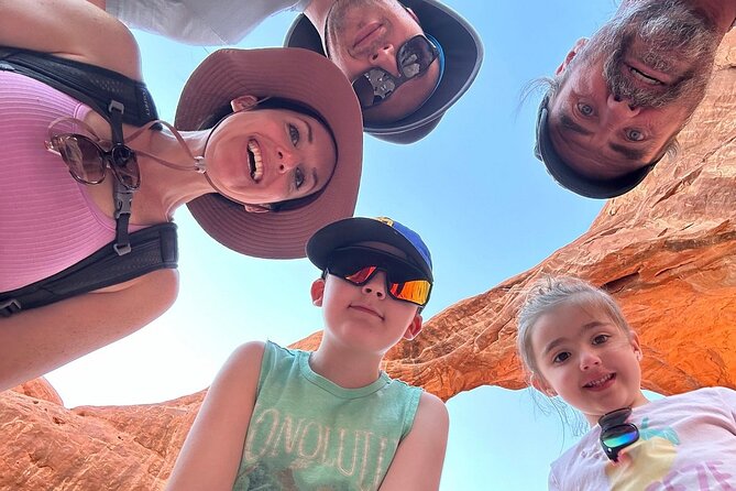 HIGHLY RATED Arches National Park Sightseeing Tour From Moab Utah - The Windows section gives you the best walking time