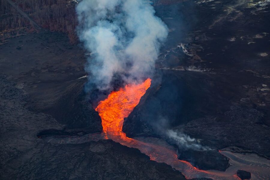 Hilo: Hawaii Volcanoes National Park Flight - Jungle waterfalls and blue pools