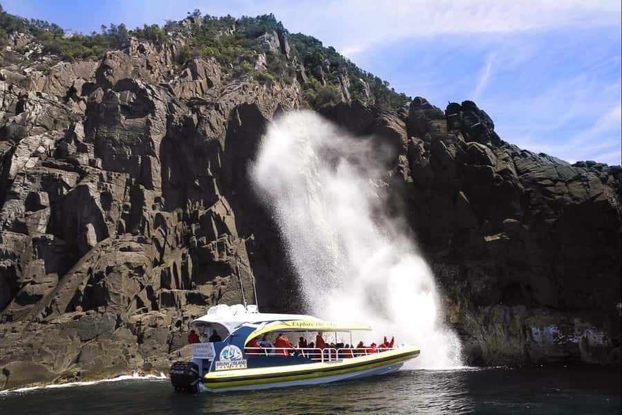 Hobart: Bruny Island Wilderness Coast Eco Cruise with Lunch - The return coach ride to Hobart