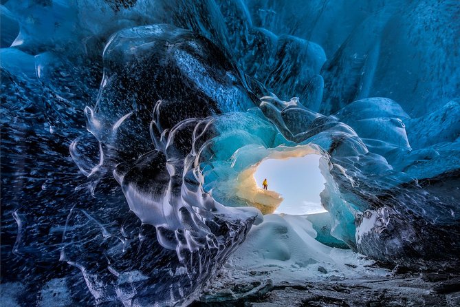 Ice Cave Tour in the National Park of Vatnajökull - Walking toward Vatnajökull’s changing ice