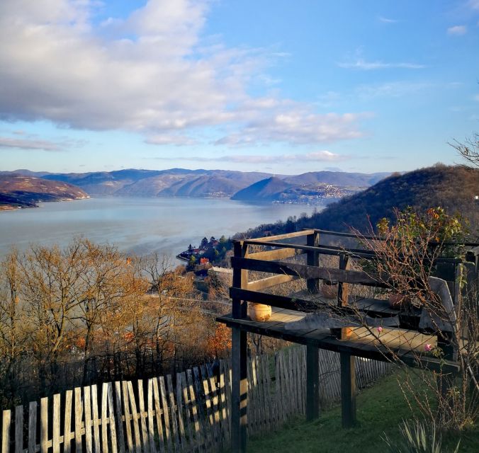 Iron Gate Tour: Golubac Fortress, Lepenski Vir+National Park - The ride east from Belgrade