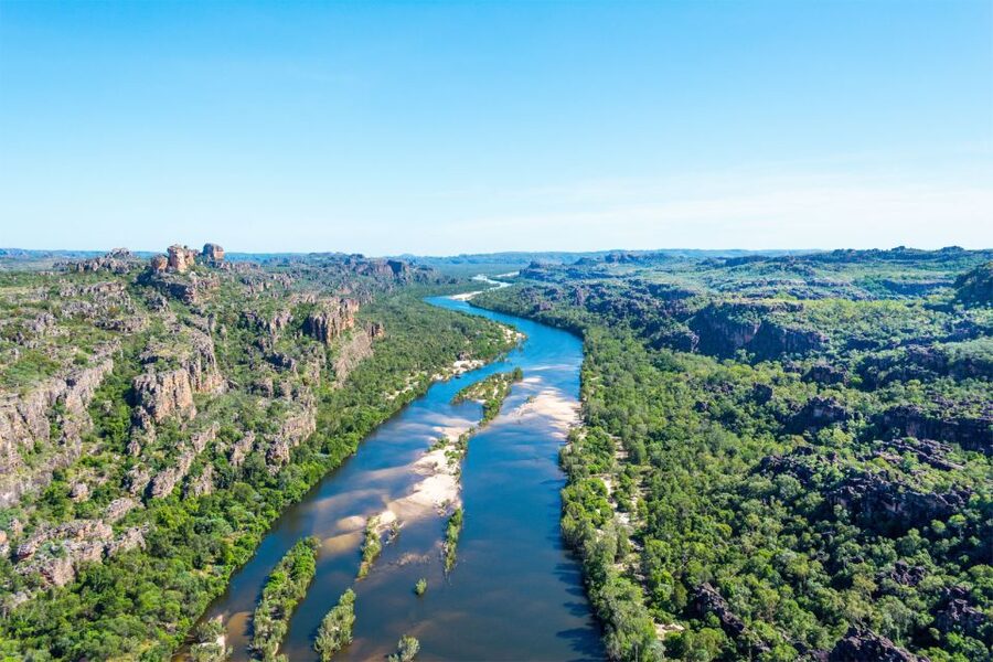 Jabiru: 30 minute Scenic flight over Kakadu National Park - East Alligator Valley from above