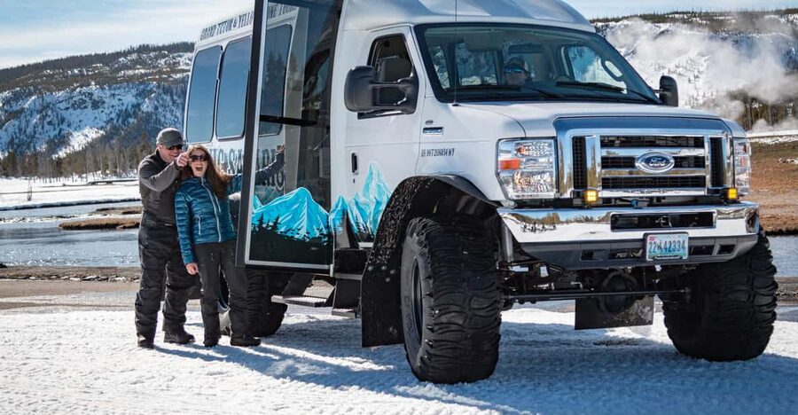 Jackson: Yellowstone Snowcoach Tour to Old Faithful - From Jackson to Grand Teton’s Snowy Views