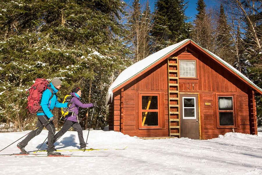 Jacques-Cartier National Park: Skiing Excursion - From Place d’Armes to the snowy forest