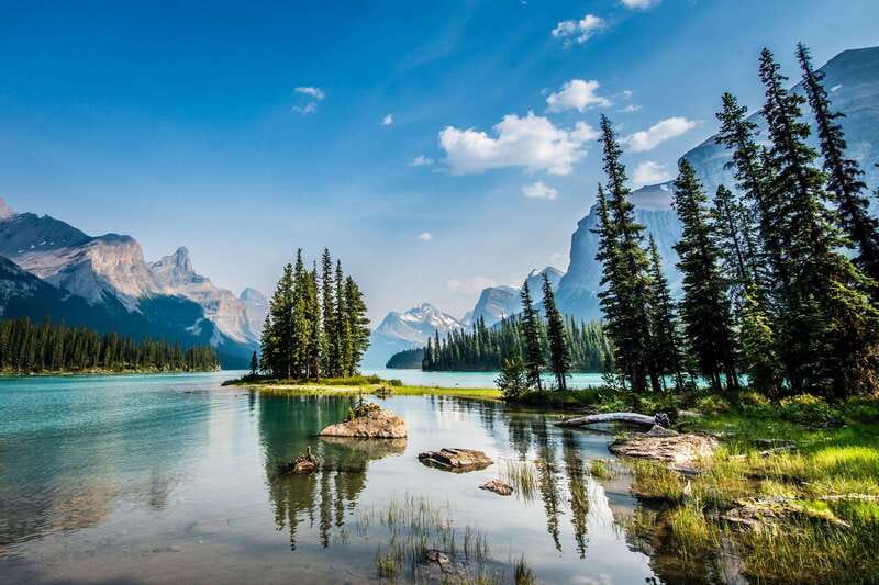 Jasper: Maligne Valley Wildlife & Spirit Island Cruise - Maligne Canyon and the short walking stop
