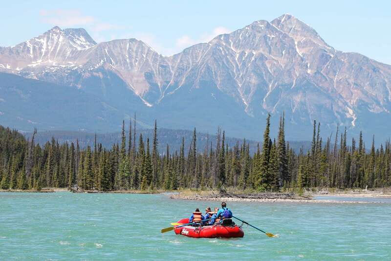 Jasper National Park Family Friendly Rafting Adventure - A clear safety talk before the rapids