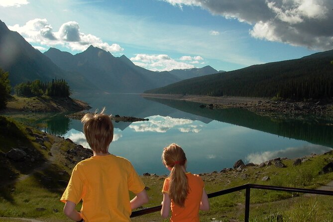 Jasper National Park Tour: Maligne Valley, Medicine Lake and Spirit Island - What the $154.71 price includes