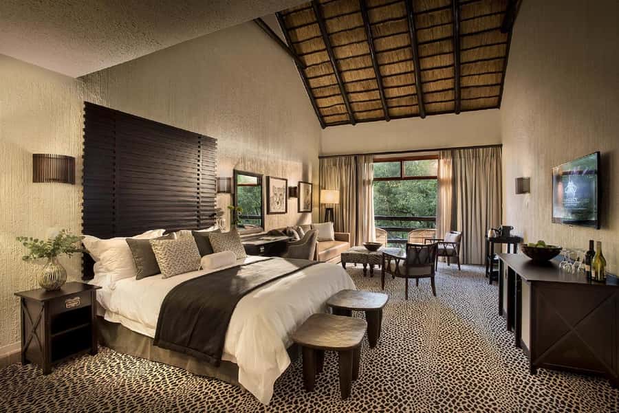 Johannesburg: 2-Day 4-Star Pilanesberg Safari - Lodge comfort, meals, and the 4-star label