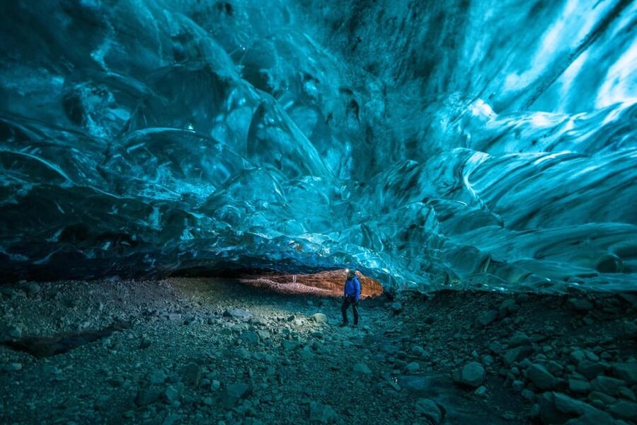 Jökulsárlón: The Original Ice Cave Tour on Vatnajökull - Why the blue ice of Vatnajökull is worth seeing