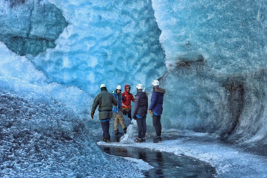 Jökulsárlón: Vatnajökull Glacier Guided Hiking Tour - The 40-minute super jeep ride to the ice