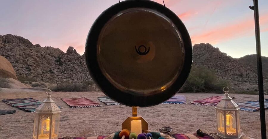 Joshua Tree: Soundbath Under The Stars - The 15-minute sunset transition