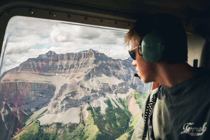 Kananaskis: 30-Minute Heli Tour of Minnewanka Lake and Banff - Turning toward Lake Minnewanka