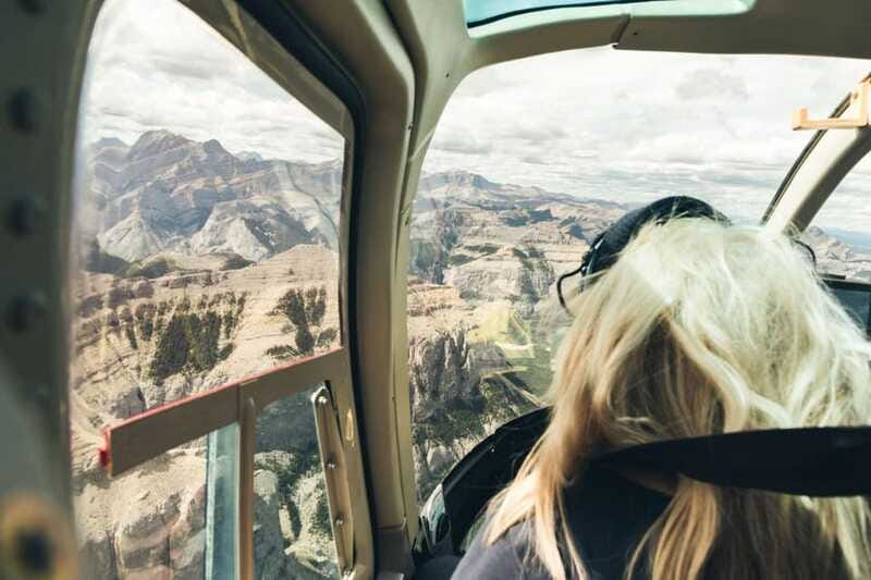Kananaskis: 30-Minute Heli Tour of Minnewanka Lake and Banff - What the 30-minute flight feels like