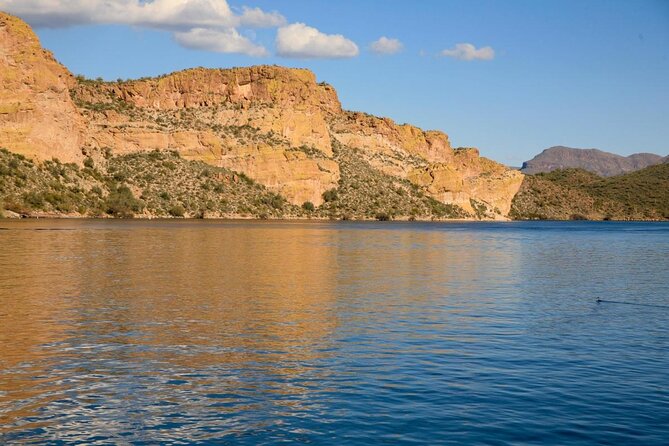 Kayaking 2 Hr Canyon & Cliffside on Saguaro Lake - Saguaro Lake gives you cliffs, coves, and open water