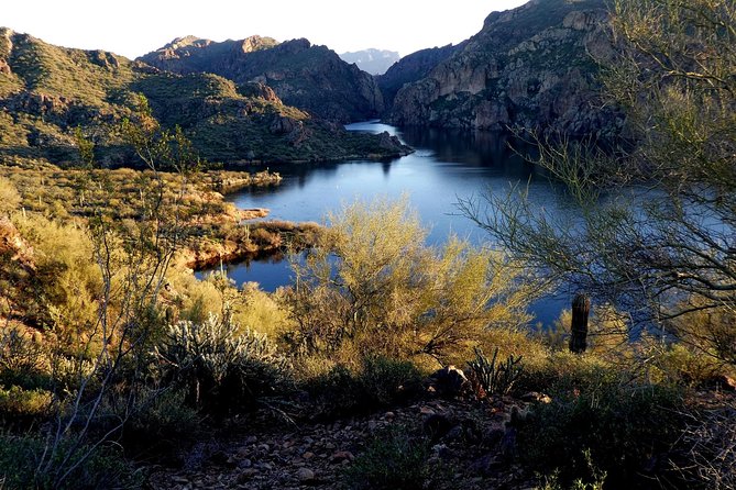 Kayaking 2 Hr Canyon & Cliffside on Saguaro Lake - What the $45 price gets you