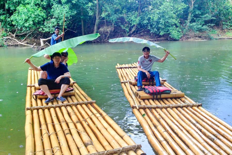 Khao Lak: Khao Sok Bamboo Rafting and Elephant Bathing Trip - Lunch by the river