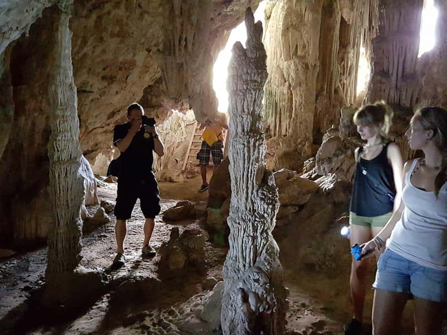 Khao Lak: Khao Sok National Park Overnight Treehouse Trip - Jungle walking with a local ranger