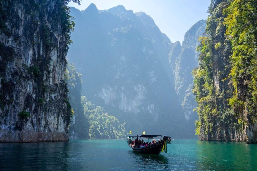 Khao Sok: Private Longtail Boat Tour at Cheow Lan Lake - What private actually means