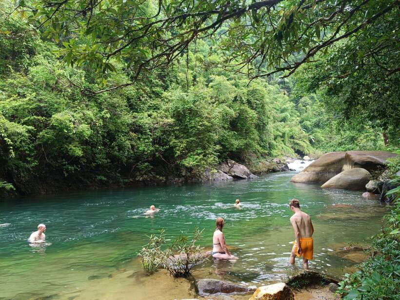 Khao Sok: Private Waterfalls and Wildlife Half-Day Trek - Why the guide matters more than the trail