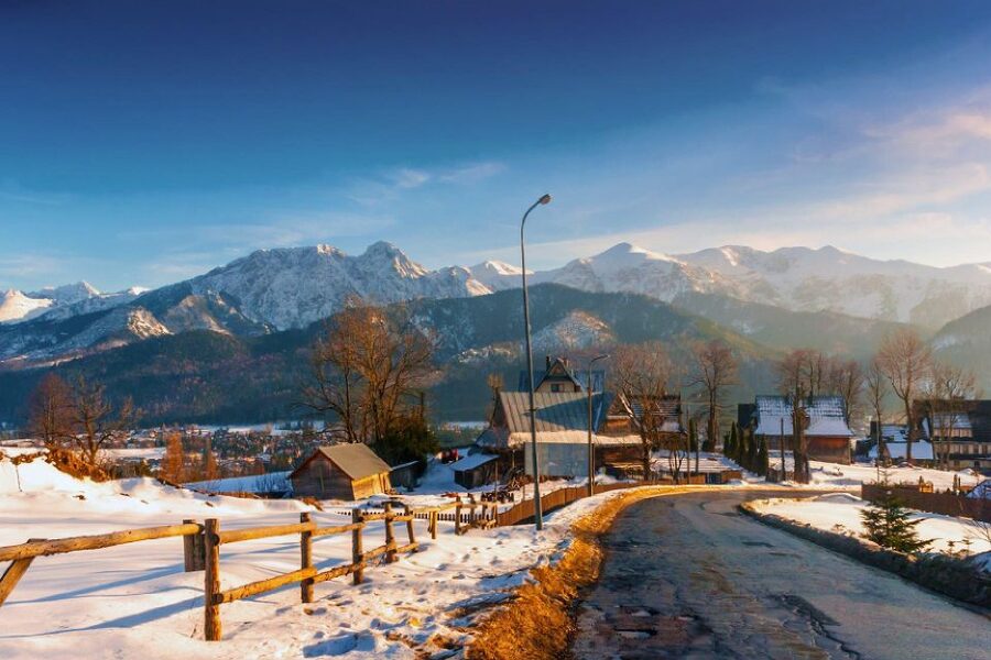 Krakow: Zakopane Tatra Mountains, Cable Car, Local Tasting - Riding the Gubalowka funicular above Zakopane