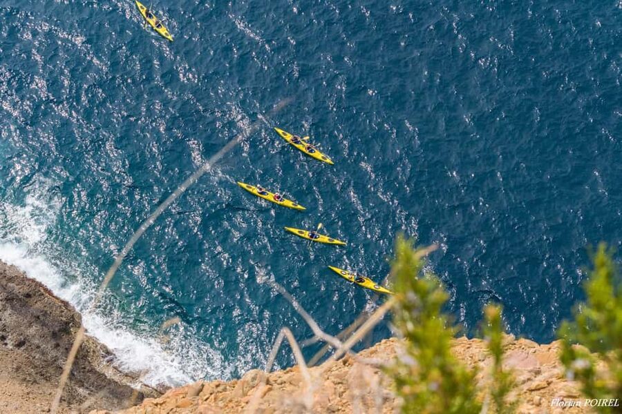 La Ciotat: Calanques National Park Guided Kayak Tour - Île Verte, the first major reward