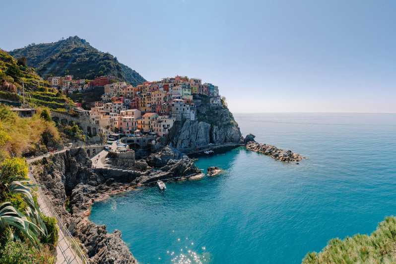 La Spezia: Cinque Terre and Portovenere Full-Day Boat Trip - A Small Boat, a Small Group, and the Comfort Question