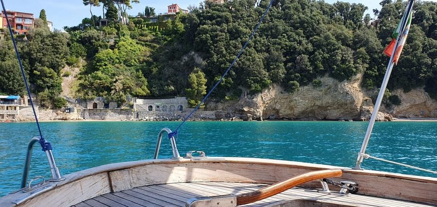 La Spezia: Cinque Terre, Portovenere, Golfo dei Poeti Cruise - Vernazza and Monterosso