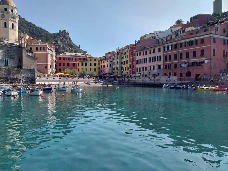 La Spezia : Morning or Sunset Cinque Terre Tour & Aperitif - Riomaggiore, Manarola, and Corniglia from offshore