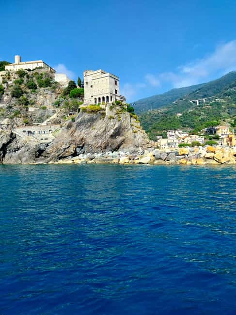 La Spezia : Morning or Sunset Cinque Terre Tour & Aperitif - Monterosso and the return along the coast