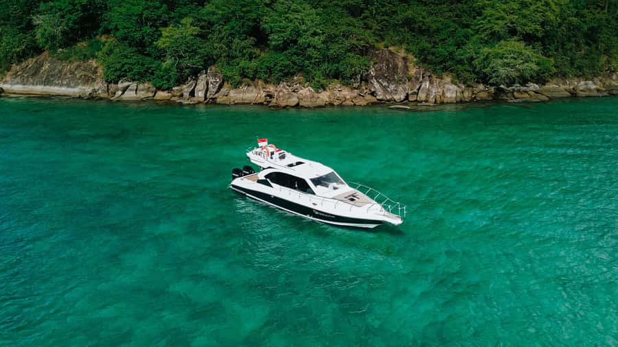 Labuan Bajo: Komodo National Park Full-Day Speedboat Tour - Siaba Island finishes the water program
