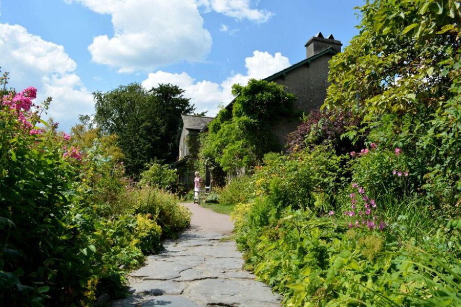 Lake District: Beatrix Potter Half-Day Tour - Ending on Lake Windermere