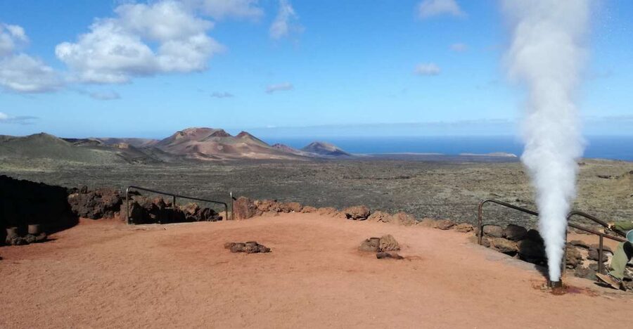 Lanzarote: 5-Hour Timanfaya National Park Southern Tour - The camel stop at Yaiza