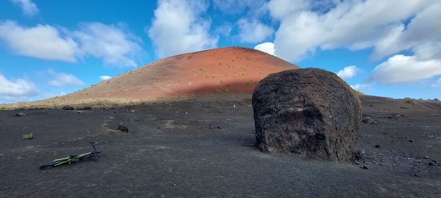 Lanzarote E-Bike Tour: Volcano Craters & Scenic Vineyards - What the $146 price includes