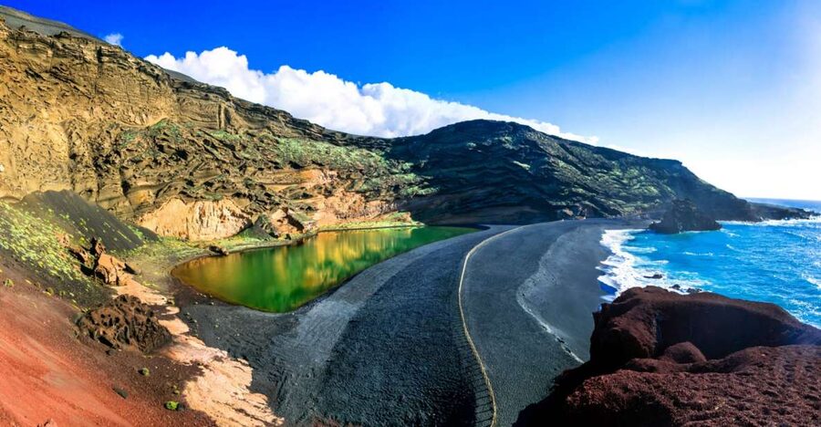 Lanzarote: Guided Day Trip to Timanfaya Park & Lago Verde - The coach makes the park easy, but pickups add time