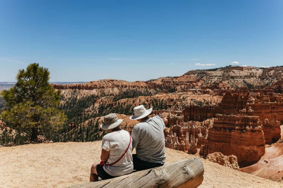 Las Vegas: Bryce and Zion National Parks Tour with Lunch - Two Utah parks, one very full day