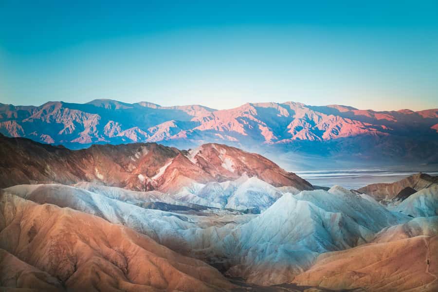 Las Vegas: Death Valley National Park Small Group Tour - What the guides add to a long day