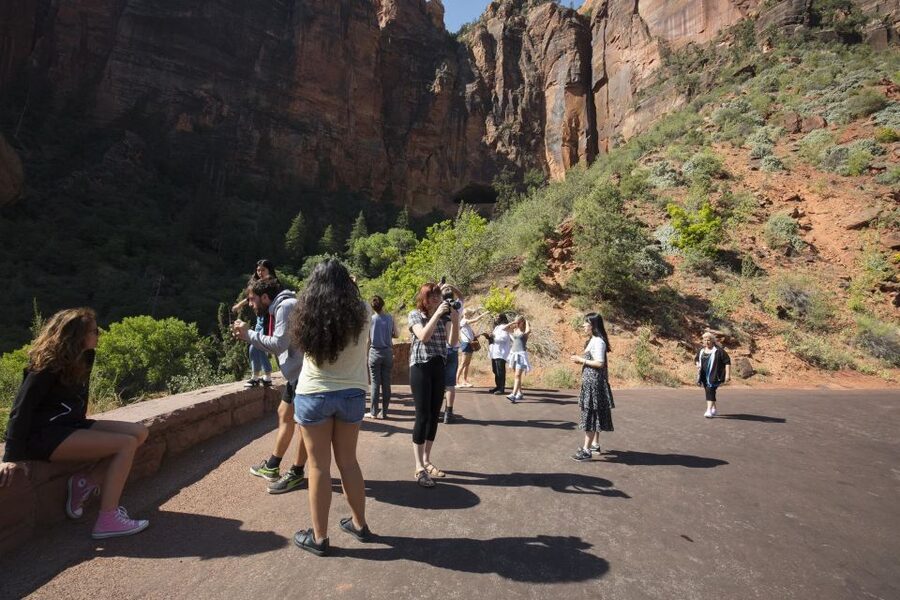 Las Vegas: Grand Canyon, Antelope, Bryce and Zion 3-Day Tour - The guide can shape the whole experience
