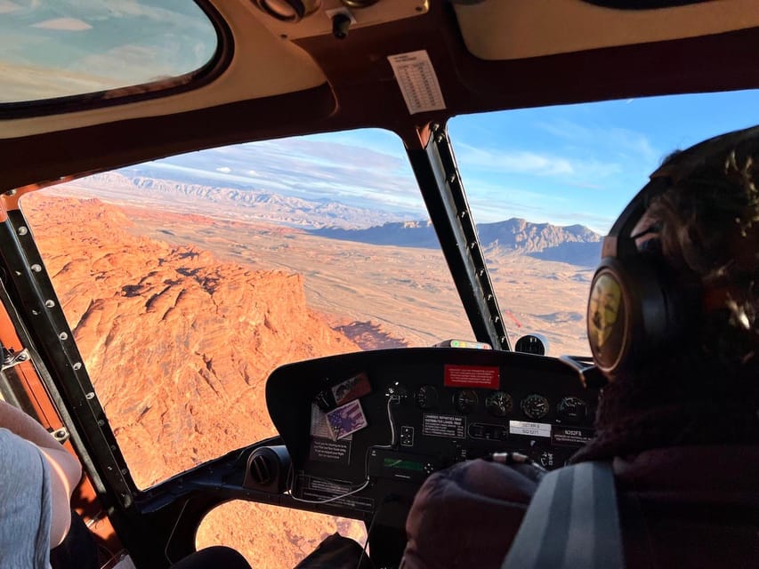 Las Vegas: Grand Canyon Heli Tour and Valley of Fire Landing - Pilot commentary makes the difference