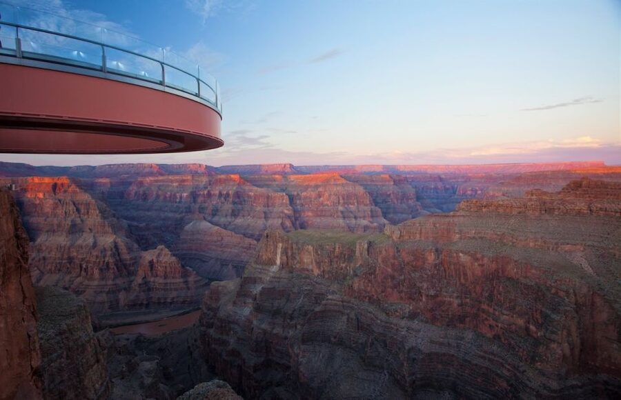 Las Vegas: Grand Canyon Helicopter Landing Tour - The opening flight over Lake Mead and Hoover Dam