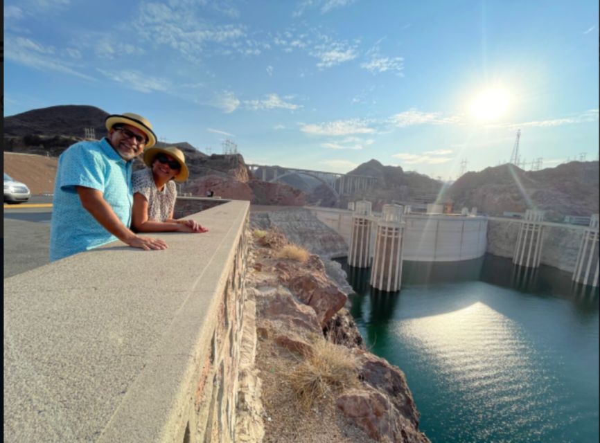 Las Vegas: Grand Canyon, Hoover Dam & 7 Magic Mountains Tour - A big desert day from the Las Vegas Strip