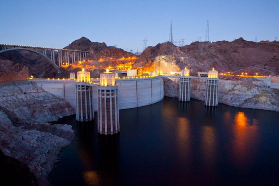 Las Vegas: Grand Canyon in Spanish with Skywalk and Lunch - Why Guano Point may be the best stop