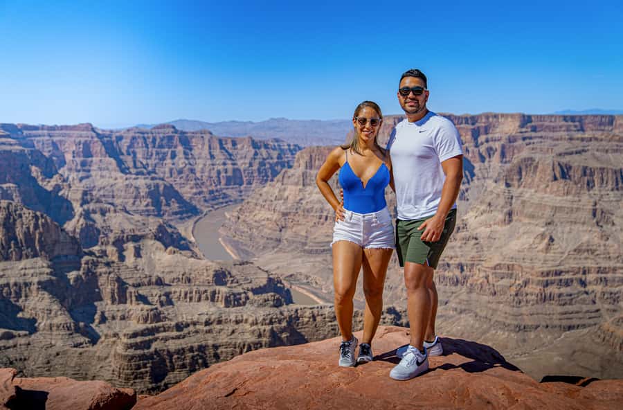 Las Vegas: Grand Canyon West, Hoover Dam & Optional Skywalk - Riding Through the Desert With a Guide