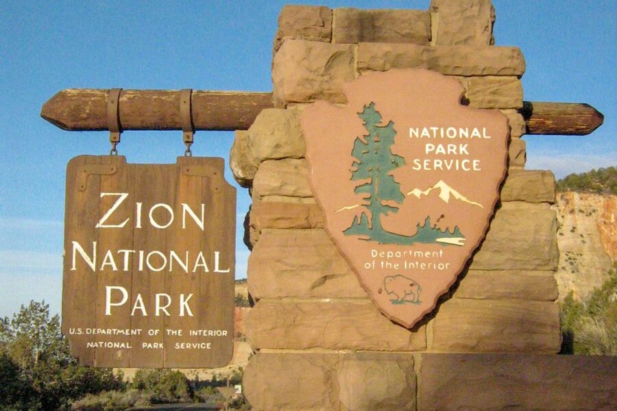 Las Vegas: Grand Canyon, Zion and Monument Valley 3-Day Tour - Day one: Zion’s cliffs and Bryce’s hoodoos