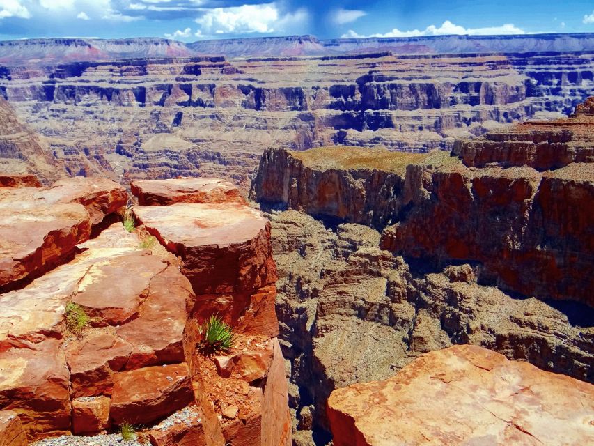 Las Vegas: Small Group Grand Canyon Skywalk, Hoover Dam Tour - Eagle Point and the Skywalk