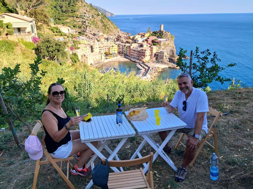 Lemon tour with Limoncino and Wine tasting in Vernazza (Cinque Terre) - How hard is the walk?