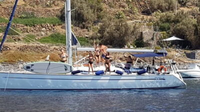 Maddalena Archipelago: Full-Day Sailboat Tour with Lunch