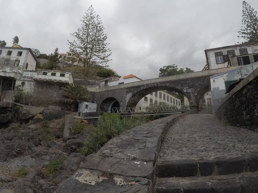 Madeira: Garajau Nature Reserve Kayak and Snorkel Tour - Lazareto pebble beach and the first break