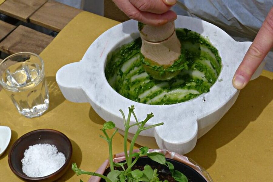 Manarola: Authentic Pesto Making Class at Cinque Terre - Who will enjoy this pesto class most
