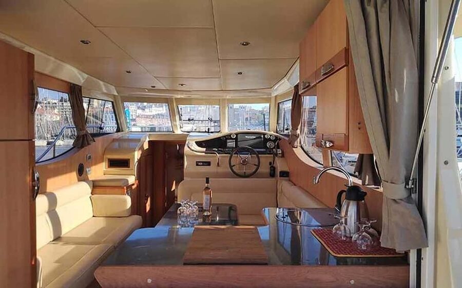 Marseille: Calanques Eco Boat Cruise with Lunch and Wine - What the eco boat changes