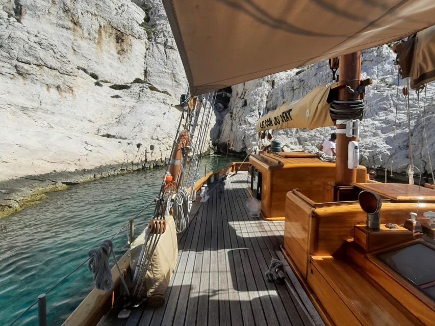 Marseille: Calanques Sailing Day Trip with Lunch and Wine - Who should book this cruise?